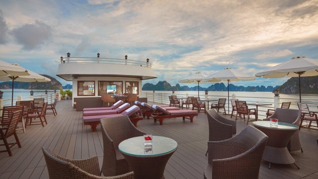Athena Luxury Cruise Sundeck Space