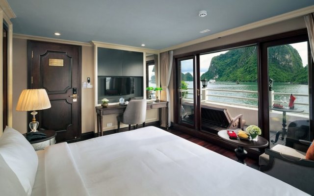 Athena Luxury Cruise Suite with Breathtaking Sea View