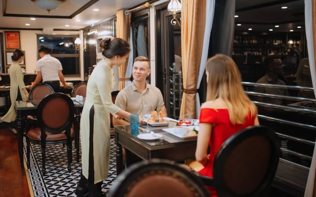 Athena Royal Cruise Romantic Diner