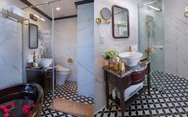 Athena Royal Cruise Suite Elegant Bathroom