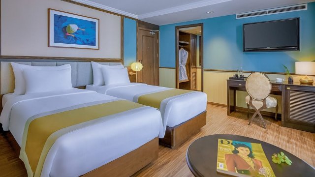 Capella Cruise Oasis Harmony Suite