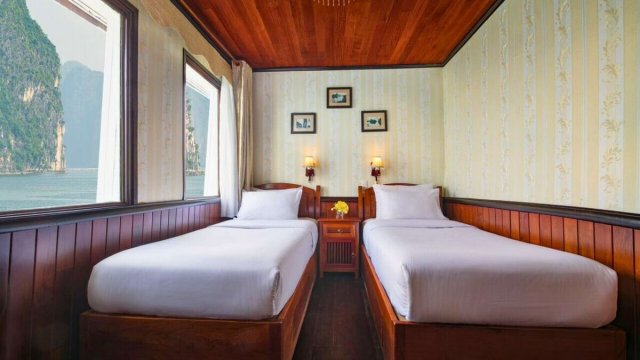 Garden Bay Legend Cruise Cozy Suite with 2 Single Beds for Friend Vacation