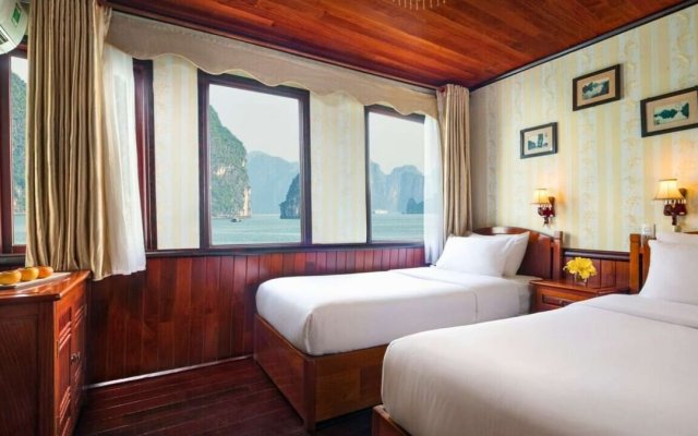 Garden Bay Legend Cruise Suite with 2 Single Beds