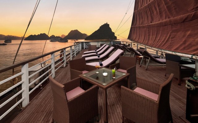 Glory Legend Cruise Elegant Terrace
