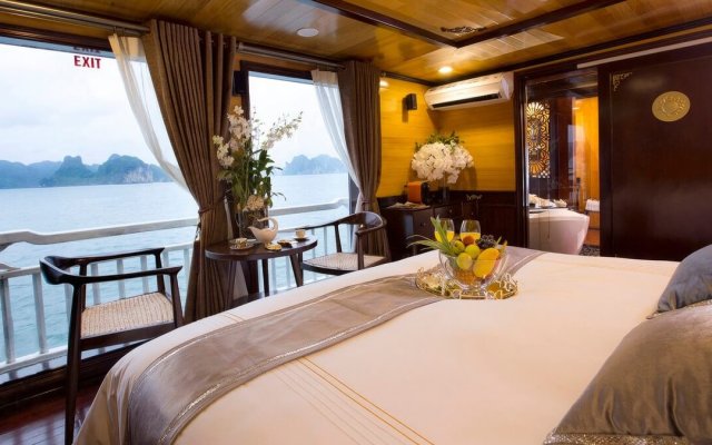 Hera Cruise Suite with Glass Window World for a Spectacular Sea View