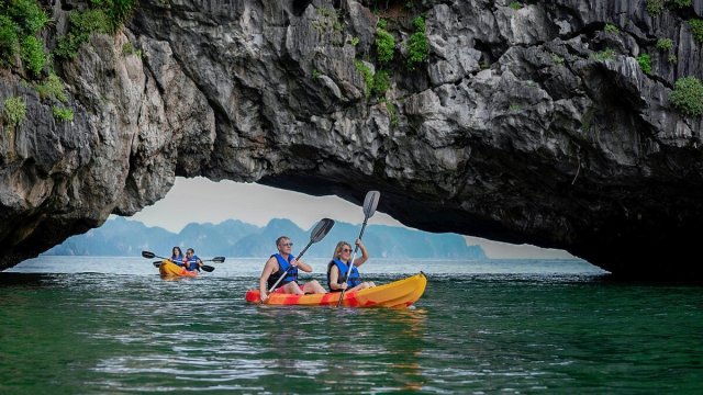 Heritage Line Ylang Cruise Excursion Kayaking