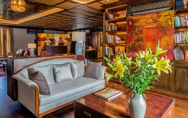 Heritage Line Ylang Cruise Library Lounge