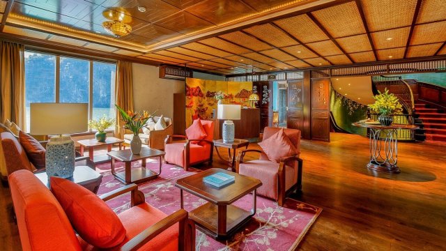 Heritage Line Ylang Cruise Lobby Lounge