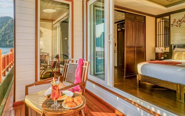 Heritage Line Ylang Cruise Signature Suite Small Balcony