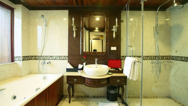 Indochina Sails Suite Bathroom with Elegant Design