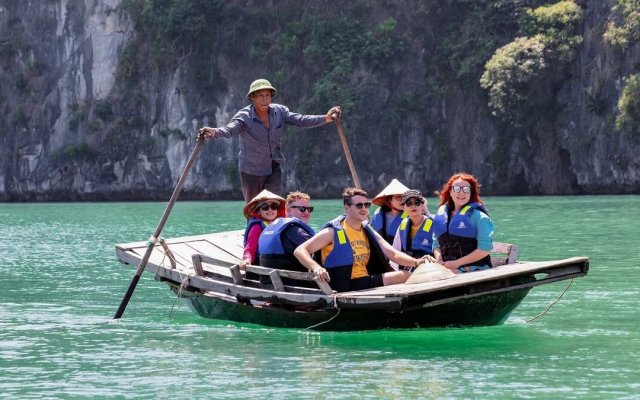 Indochine Cruise Activities Boat Rowing