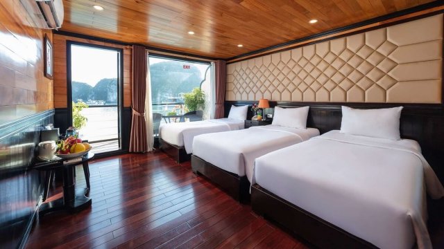 La Casta Cruise Suite with 3 Single Beds for Friend Groups
