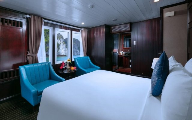 La Regina Classic Cruise Terrace Suite Modern Room