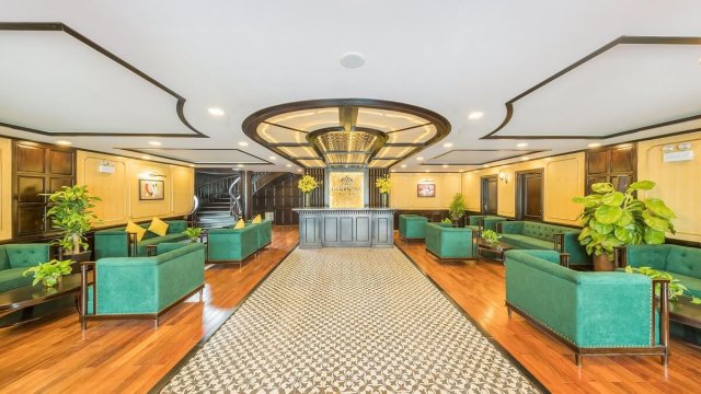 La Regina Legend Cruise Lobby
