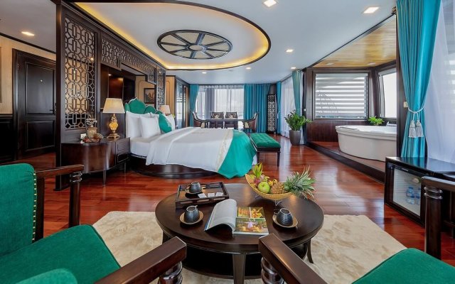 La Regina Legend Cruise Queen Regent Cozy and Luxurious Room Space