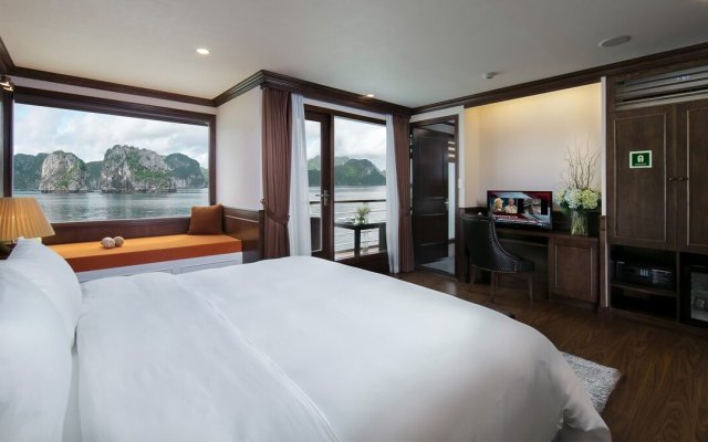 Mon Cheri Cruise Ocean Suite Balcony