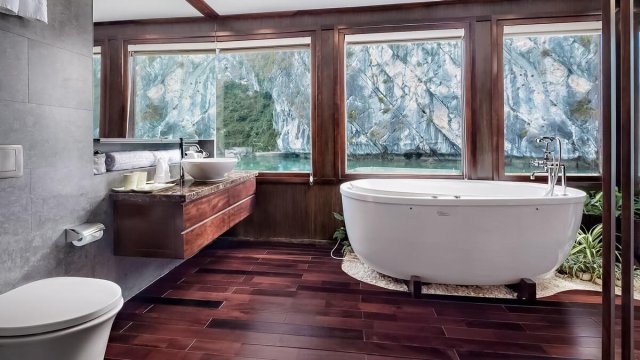 Orchid Cruise Orchid Classic Exclusive Suite Bathroom