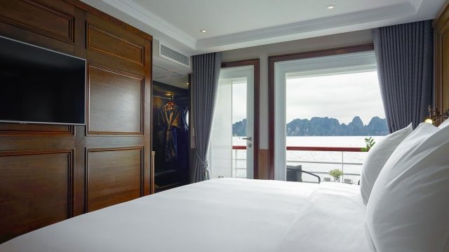 Paradise Grand Cruise Executive Cabin with Elegance Decor