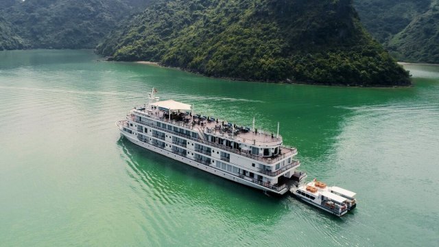 Paradise Grand Cruise The Cruise on Lan Ha Bay