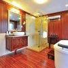 Paradise Peak Cruise Royal Traditional Vibe Bathroom