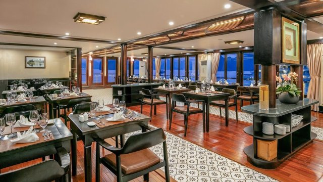 Pelican Cruise Restaurant Space