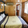 Petit White Dolphin Cruise Deluxe Cruise Cabin Full Facilities