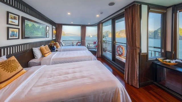 Sena Cruise Cabin with 3 single beds