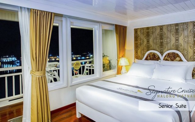 Signature Royal Cruise Suite with a View to the Night Sea