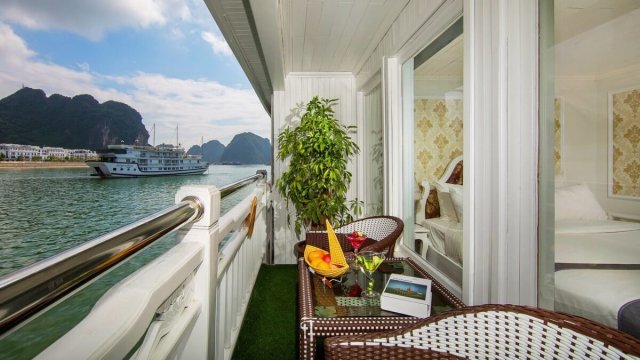 Signature Royal Cruise Small and Cozy Balcony