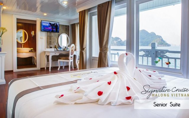 Signature Royal Cruise A Perfect Room for Couples