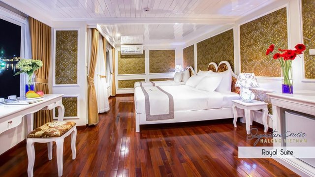 Signature Royal Cruise Room for Family with a Spectacular View to the Sea