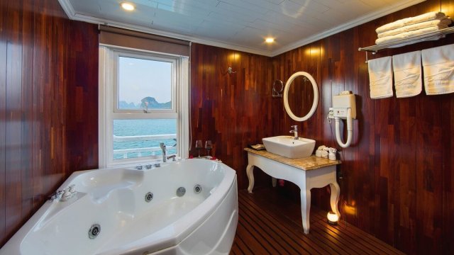 Signature Royal Cruise Beautiful Bathroom with a Window for a View to the Sea