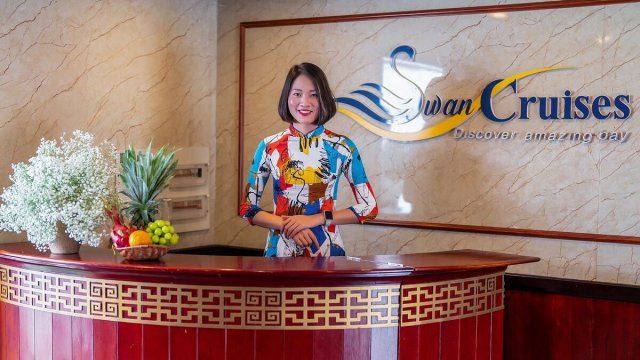 Swan Cruise Reception