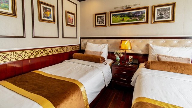 Swan Cruise Room with 2 Single Beds