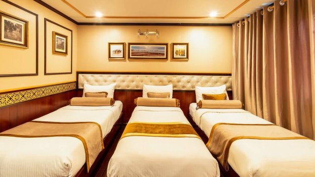 Swan Cruise Suite Cabin 3 Single Beds