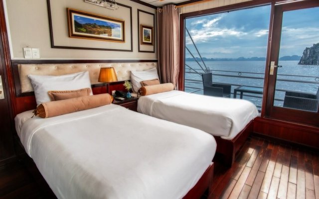 Swan Cruise Suite Balcony Cabin