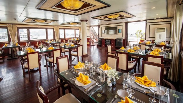 Swan Cruise Restaurant