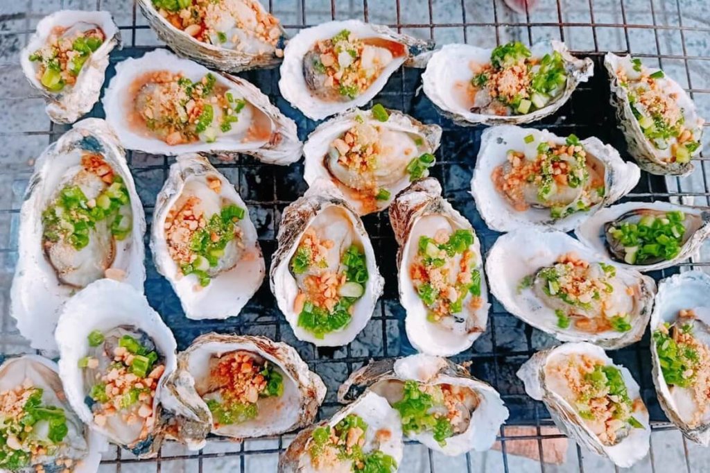 Top 10 Dishes in Vung Tau - Phuoc Hai Oyster Dishes