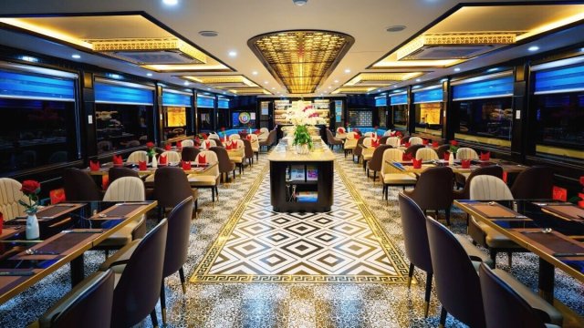 Vita Mia Luxury Cruise Dining room at night