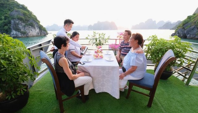 Wonderbay Halong Cruise Dinette on boat