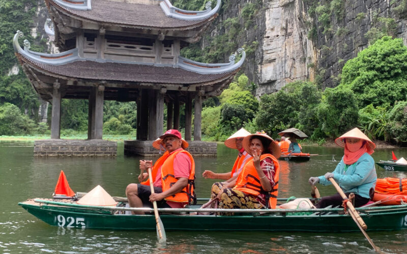 Ninh Binh Day Trip - Trang An, Bai Dinh, and Mua Cave