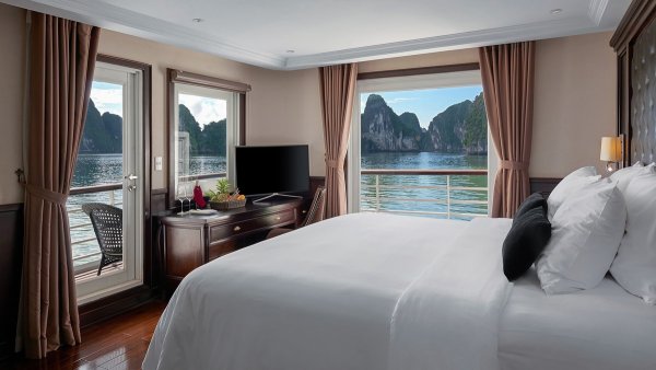 Paradise Elegance Cruise Elegance Balcony Suite