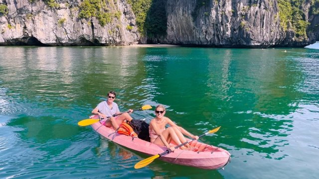 Scarlet Pearl Cruise Kayaking Couple