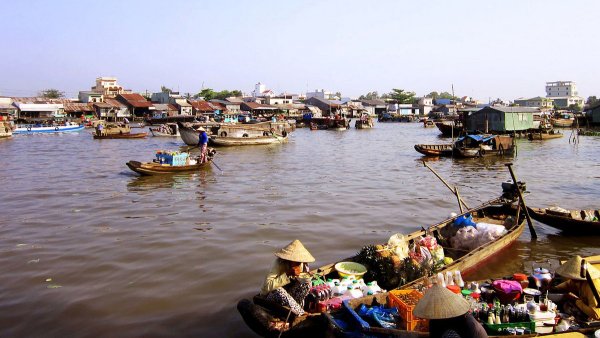 Cai Rang Floating Market - A unique spot in the Mekong Delta