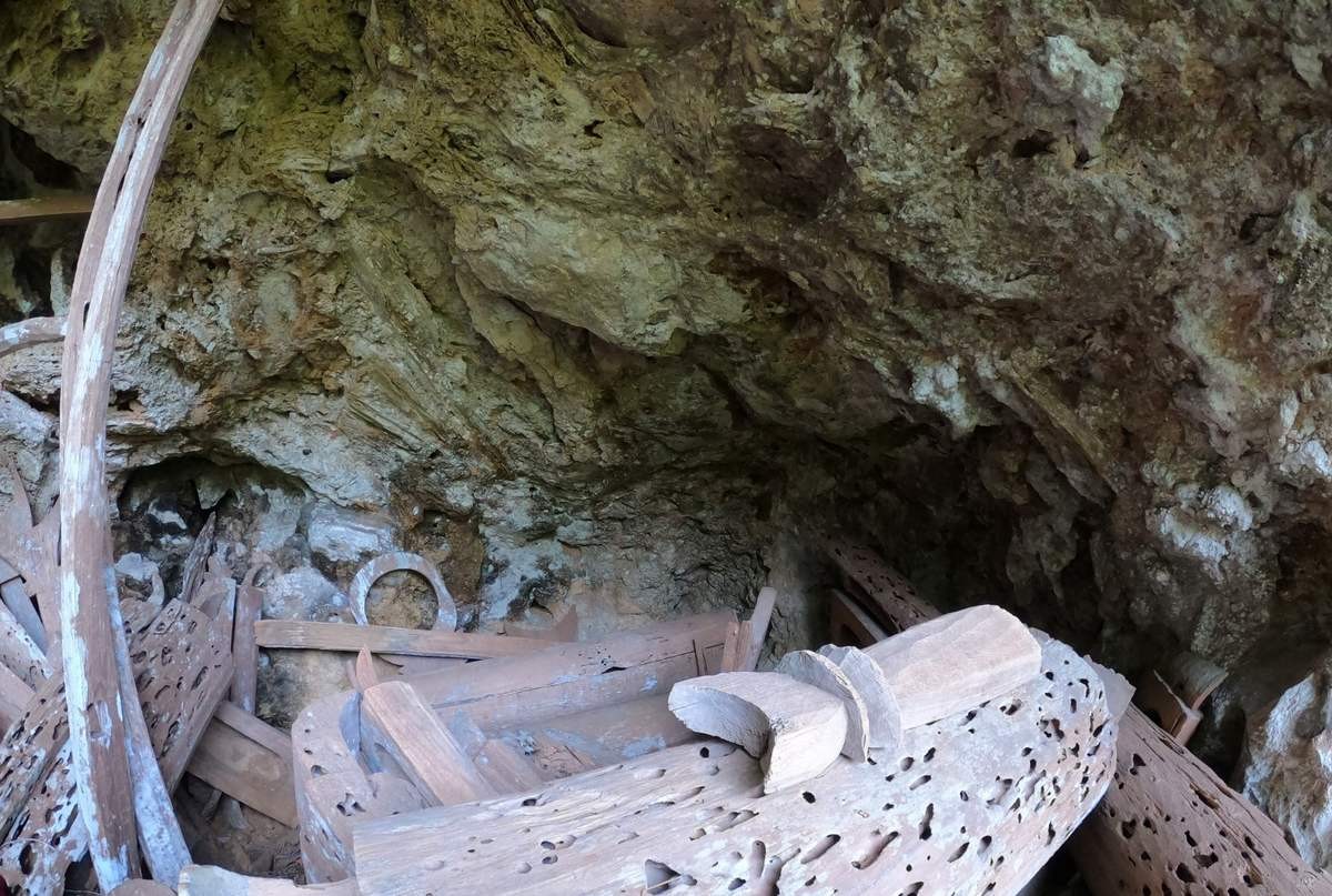 Tourist Attractions in Moc Chau: Cave Of Ghosts