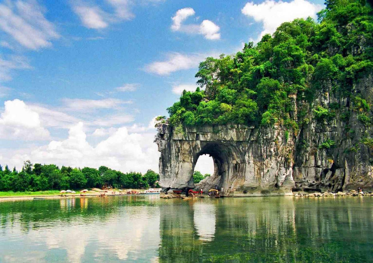 Places to Go in Hai Phong: Elephant Mountain
