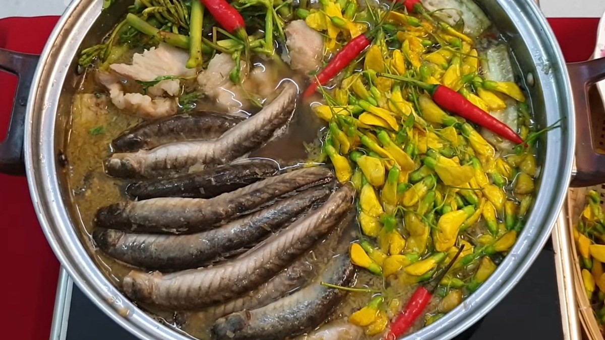 Local Dishes in Mekong Delta: Fermented Fish Hotpot (Lau Mam)