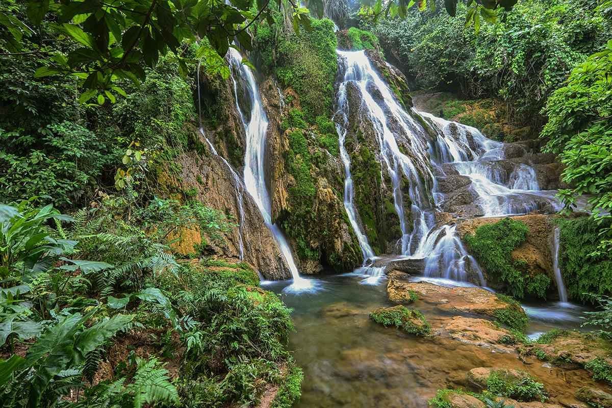 Tourist Spots in Mai Chau: Go Lao Waterfall