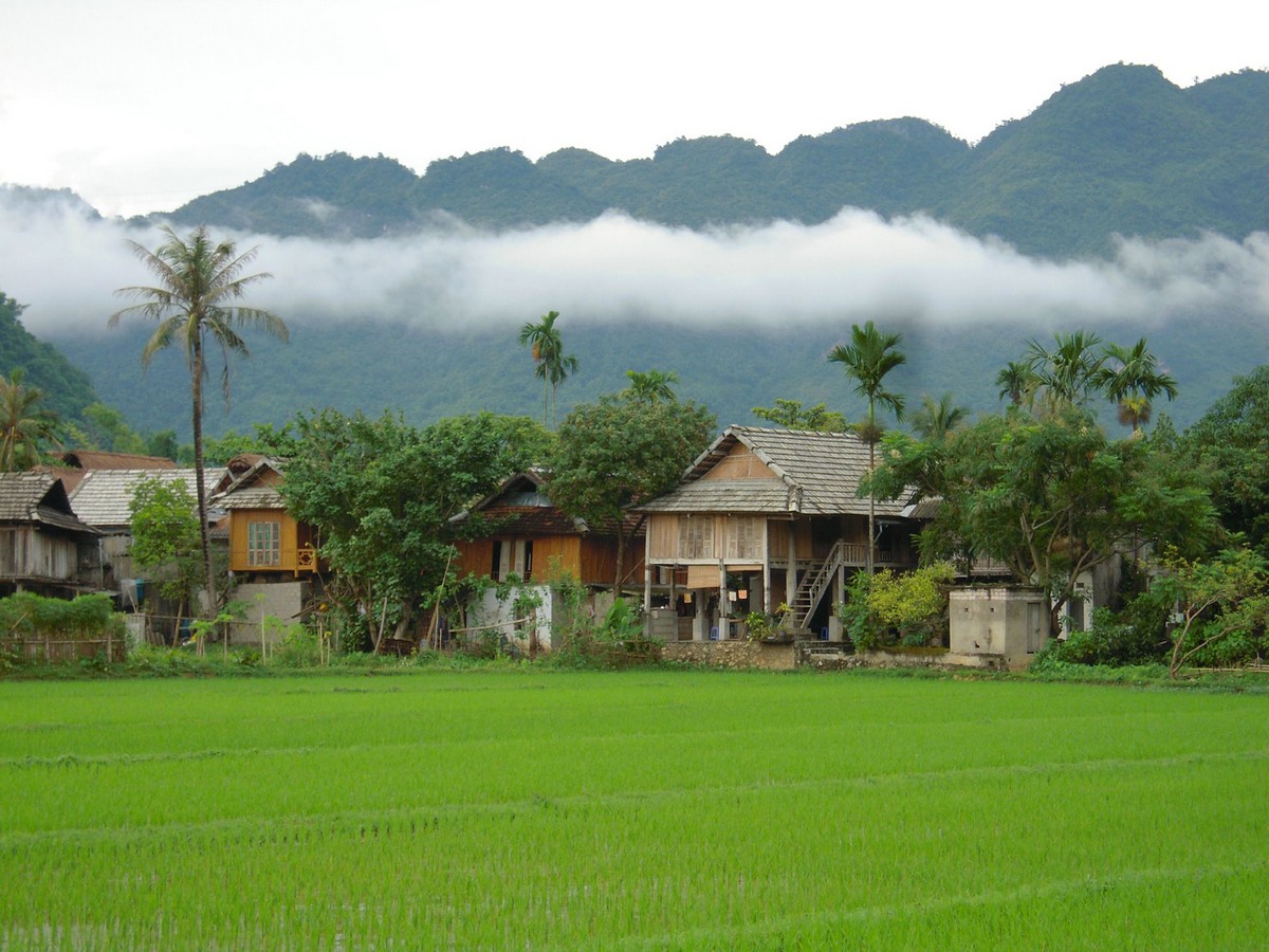 Tourist Spots in Mai Chau: Lac Village