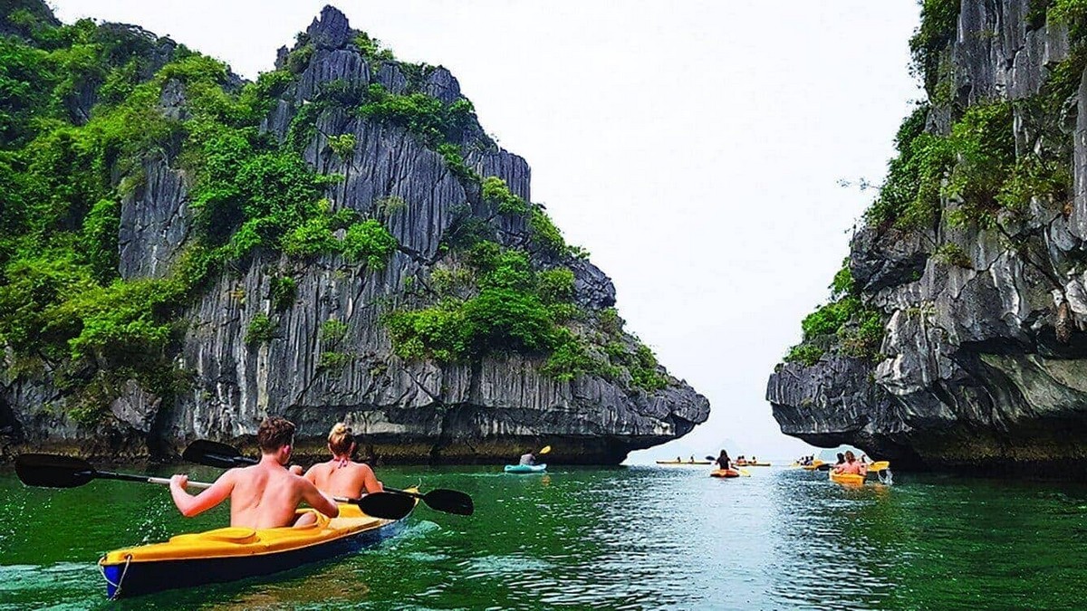 Places to Go in Hai Phong: Lan Ha Bay